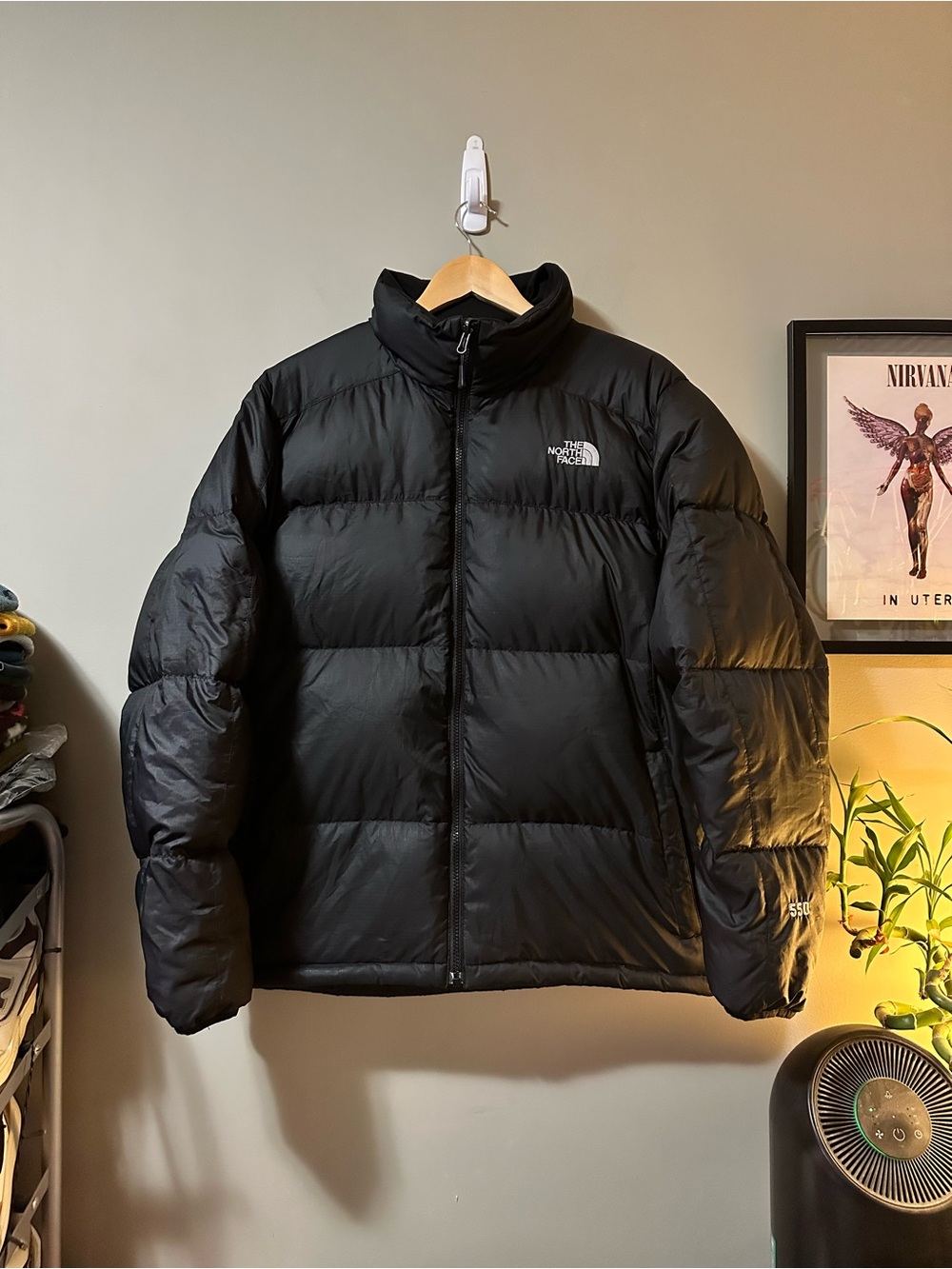 The North Face 550 Black Men's Puffer Jacket